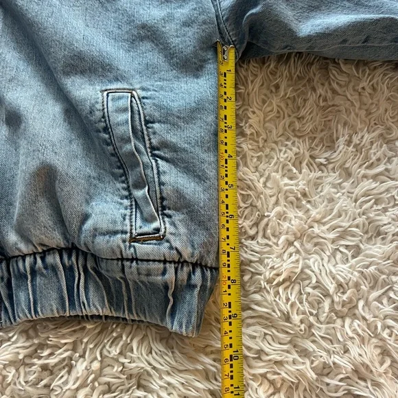 American Eagle Cropped Denim Fur Jacket - Picture 4 of 13